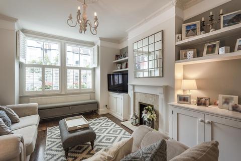 12 Atheldene Road, London, SW18 3BW