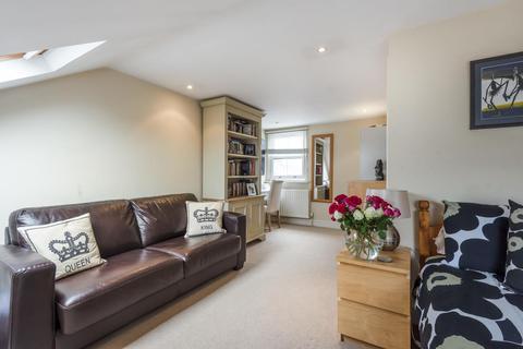 12 Atheldene Road, London, SW18 3BW