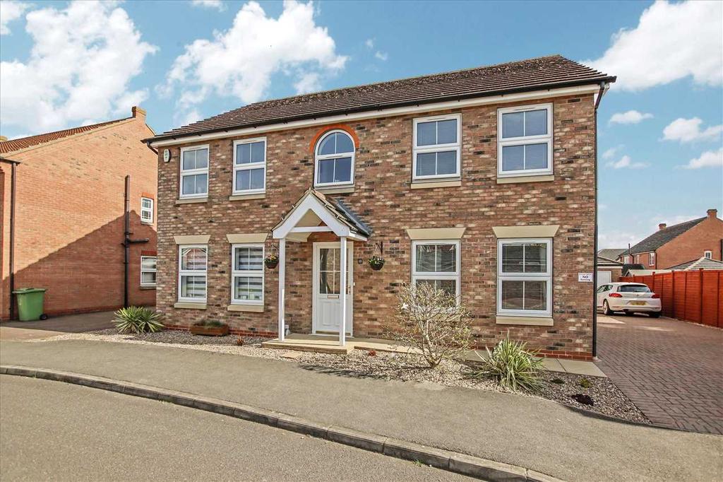 Hutton Way, Faldingworth, Faldingworth 4 bed detached house £340,000