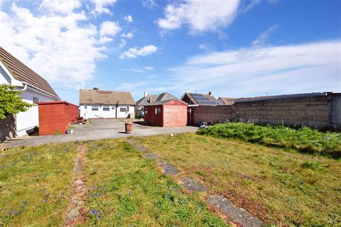 104 Coast Drive, Lydd On Sea, Romney Marsh, TN29 9NW
