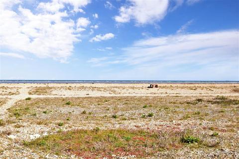 104 Coast Drive, Lydd On Sea, Romney Marsh, TN29 9NW