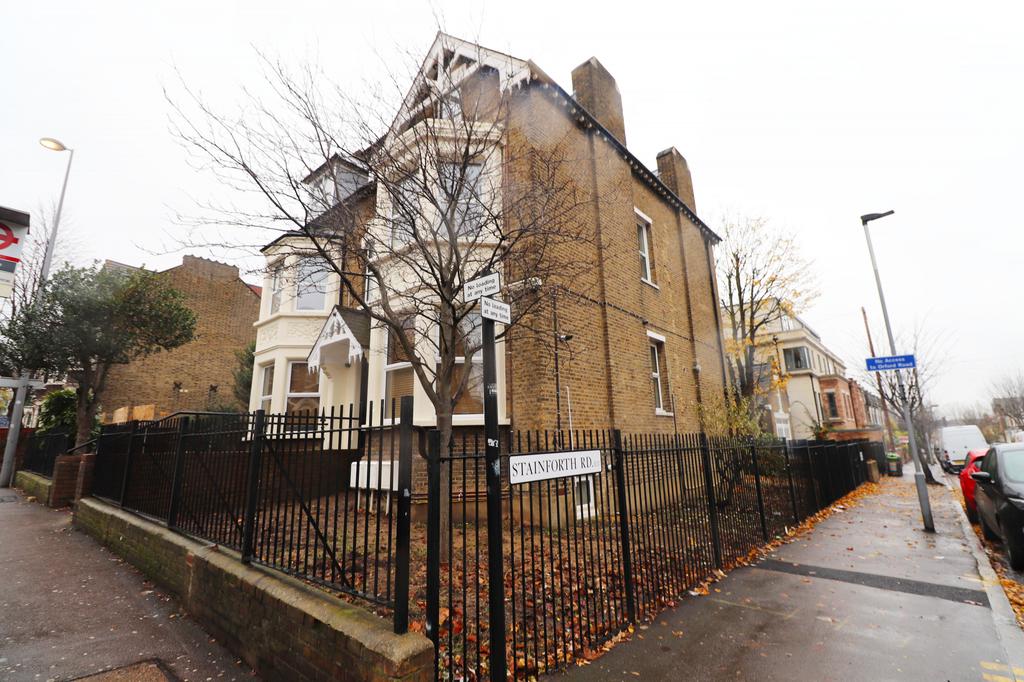 Church Hill, Walthamstow, E17 1 bed flat £1,070 pcm (£247 pw)