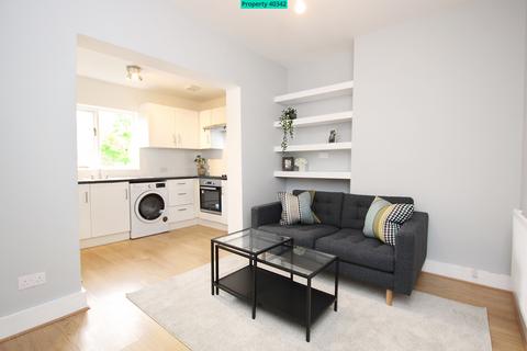 2 bedroom flat to rent, Josephine Avenue, London, SW2 2LA