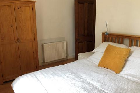 1 bedroom flat to rent, Caledonian Place, Ferryhill, Aberdeen, AB11