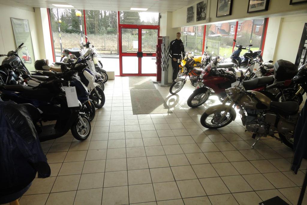 365   367 stockfield road   retail and workshop