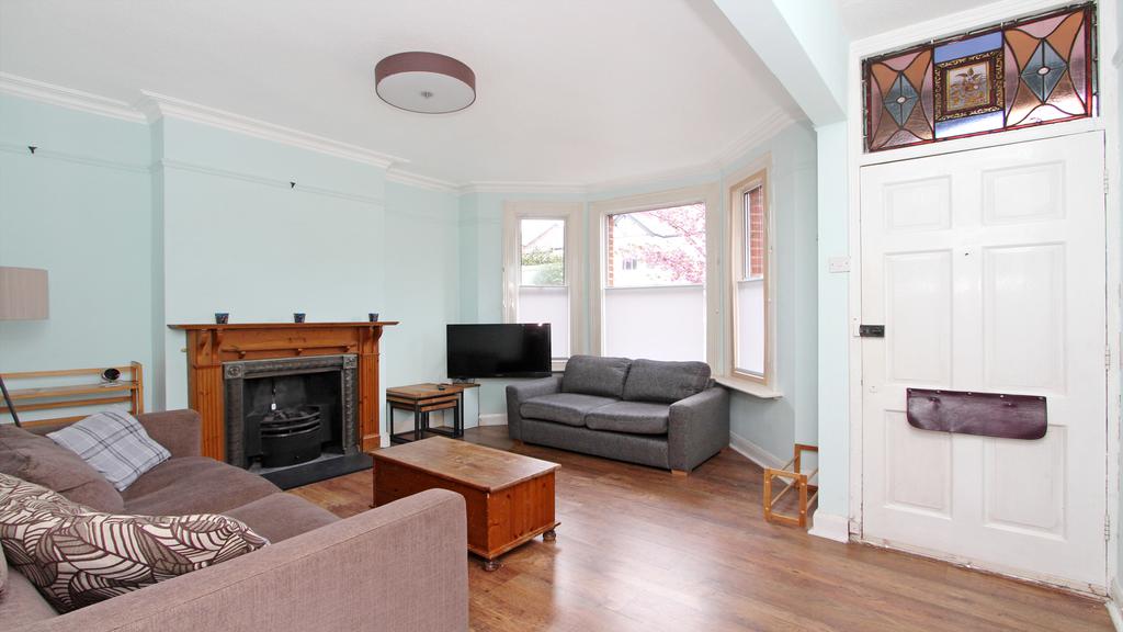 Murray Road, Ealing, W5 2 bed flat £445,000