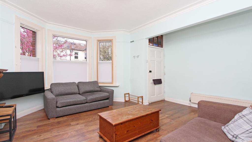 Murray Road, Ealing, W5 2 bed flat £445,000