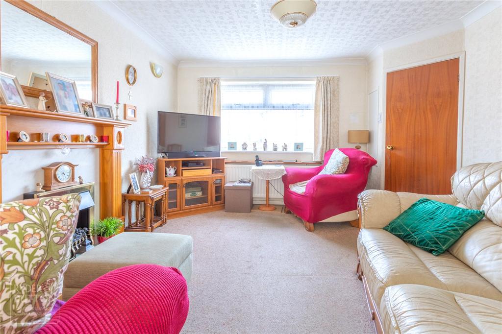Robinson Street, Chadderton, Oldham, OL9 3 bed semidetached house £