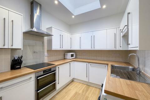 3 bedroom flat to rent, Northumberland Street, New Town, Edinburgh, EH3