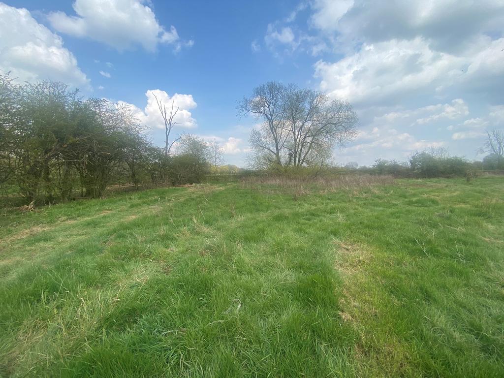 Fosse Way, Syston, Leicester, LE7 1NH Land £260,000