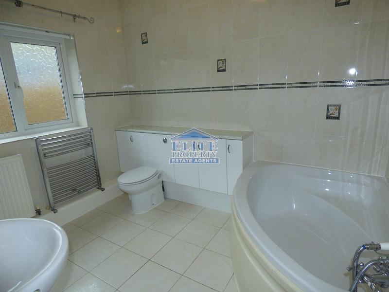 Pant Street, Pantygog, Bridgend. CF32 8DY 3 bed terraced house £525