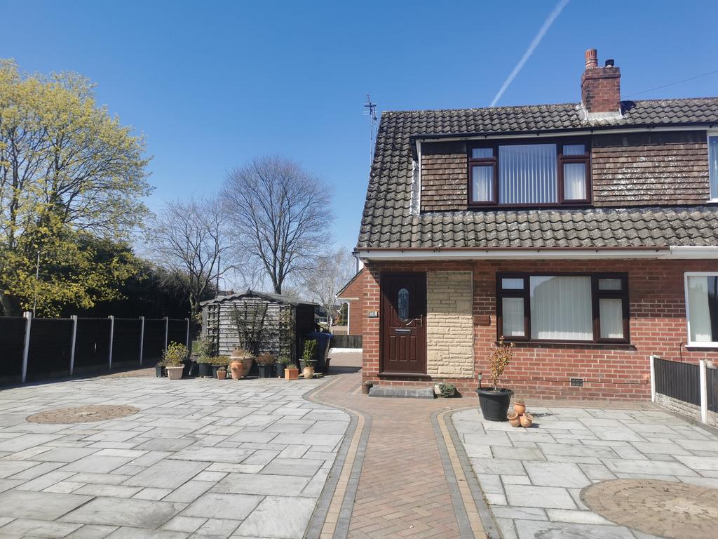 MILL STREET, LEYLAND PR25 3 bed semidetached house £155,000