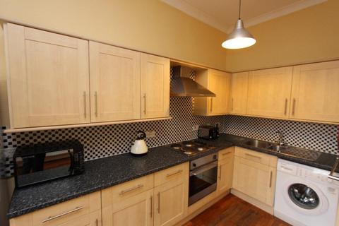 2 bedroom flat to rent, Marchmont Road, Marchmont, Edinburgh, EH9