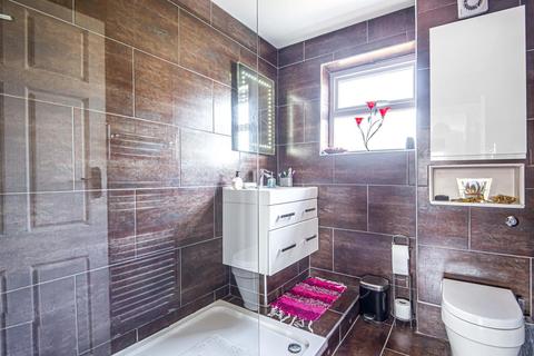 9 Bramdean Crescent, London, SE12 0NU