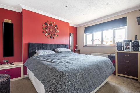 9 Bramdean Crescent, London, SE12 0NU