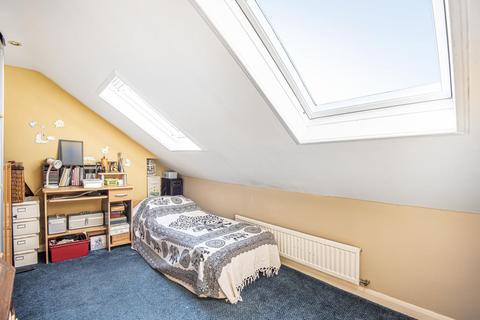 9 Bramdean Crescent, London, SE12 0NU