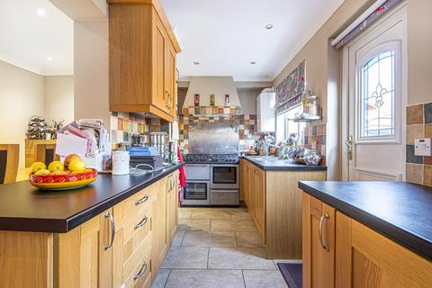 9 Bramdean Crescent, London, SE12 0NU