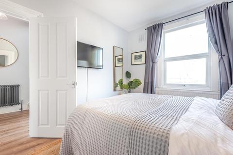 3 bedroom flat for sale - Herne Hill Road, Herne Hill