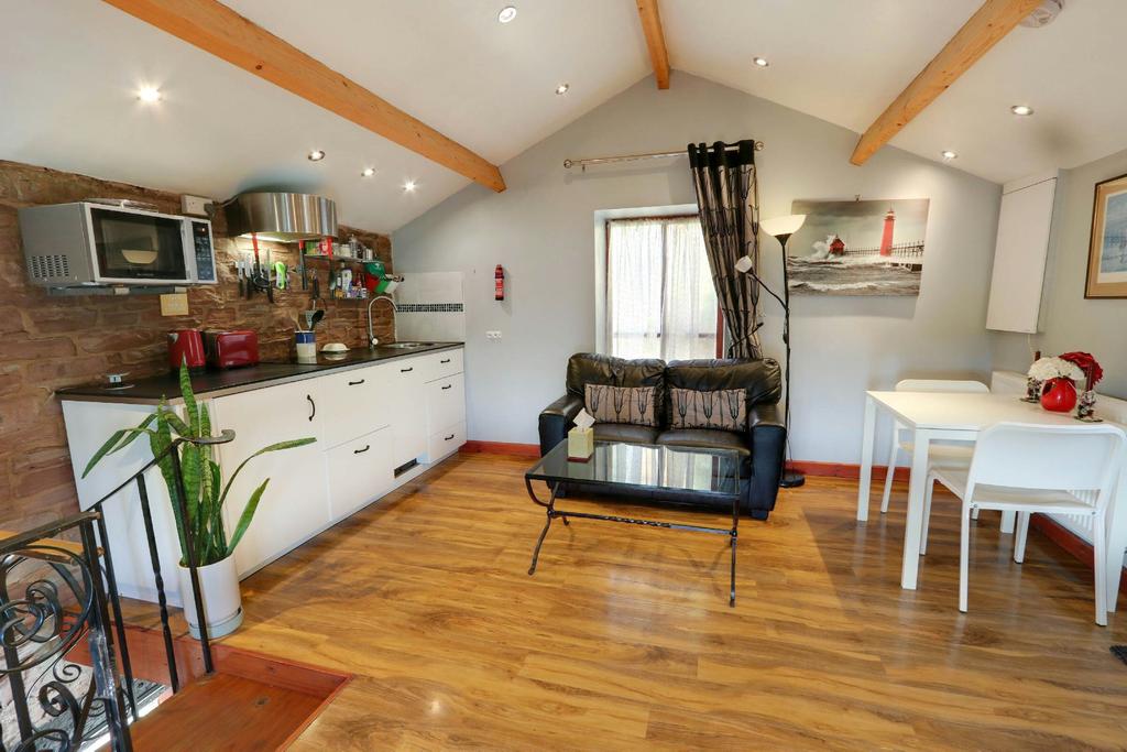 Holiday Cottage Dining Room
