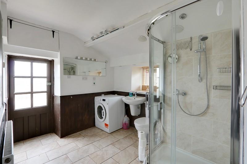 Utility/Shower Room