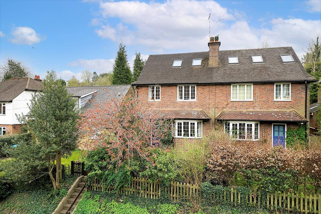Kings Road, Berkhamsted HP4 4 bed semidetached house £775,000