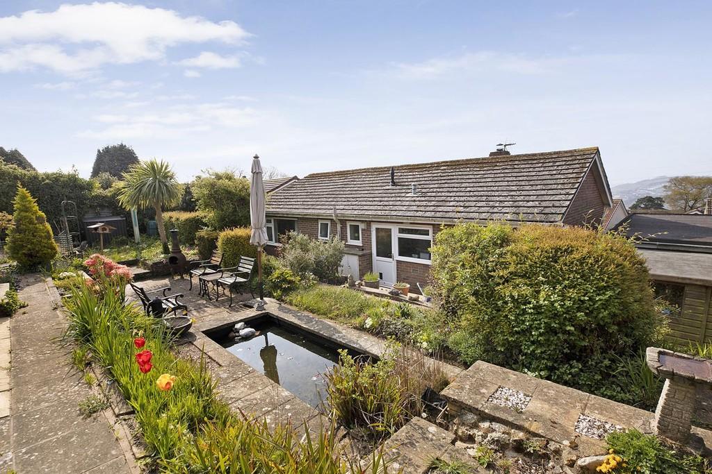 Higher Close, East Teignmouth 2 bed detached bungalow £350,000
