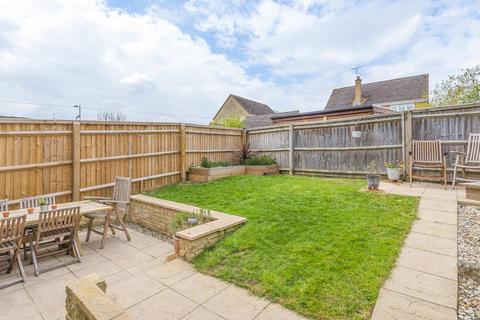 48 Eton Close, Witney, OX28 3GA