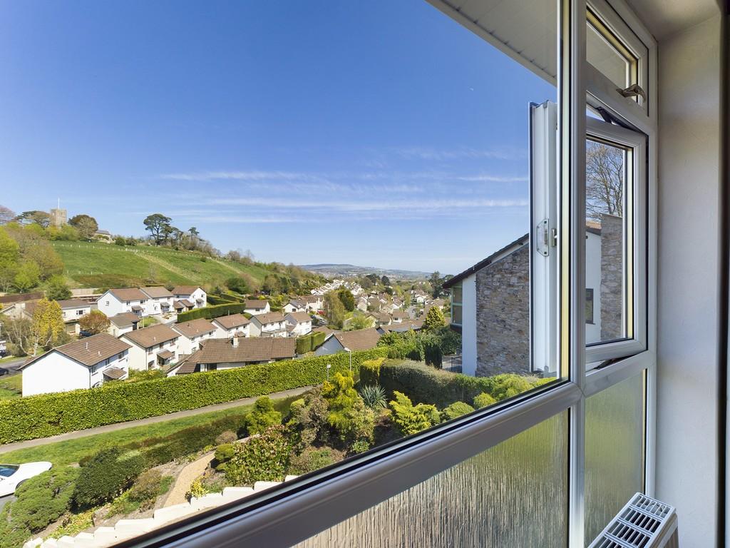 Pitt Hill Road, Newton Abbot 4 bed detached house £600,000