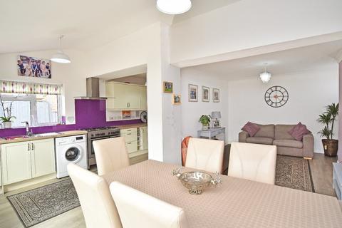 26 Ash Road, Harrogate, HG2 8EG