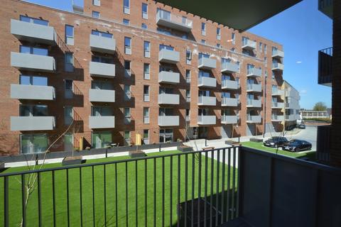 undefined, Petersfield Avenue, Slough