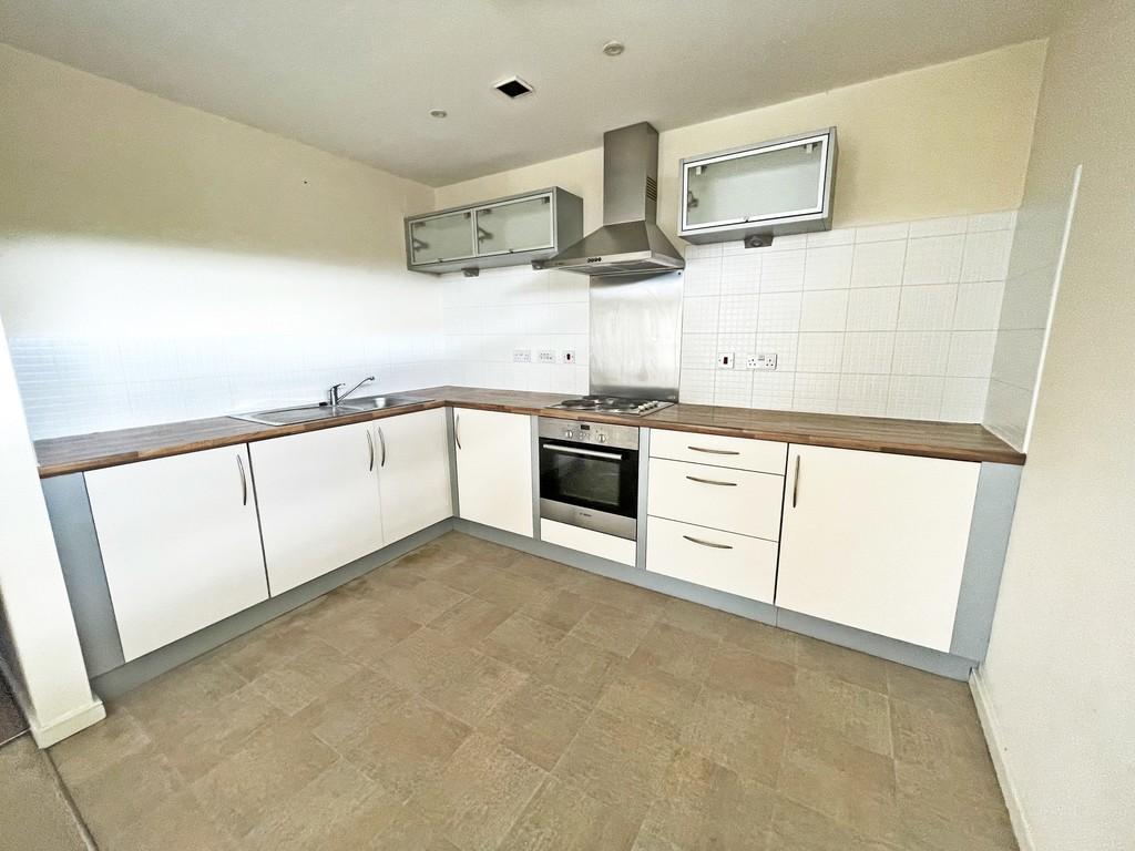 The Deck, Mersey Road, Runcorn 2 bed apartment £595 pcm (£137 pw)
