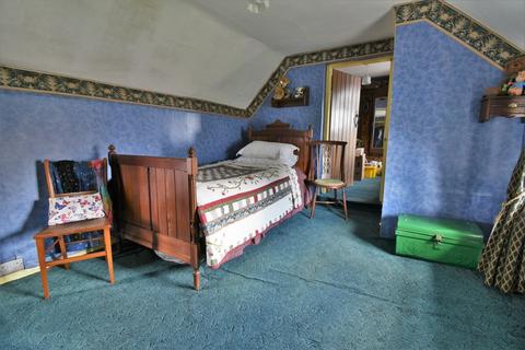 22 Barton Gate, Barton Under Needwood, Burton-on-trent, DE13 8AG