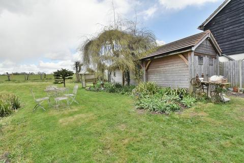 22 Barton Gate, Barton Under Needwood, Burton-on-trent, DE13 8AG