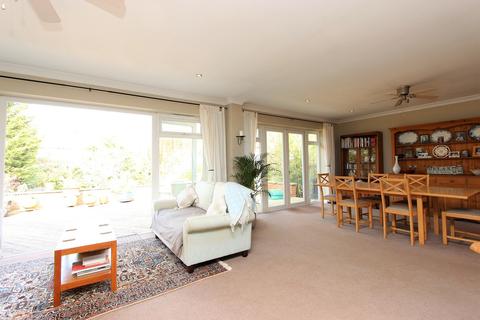 43 Lackford Road, Chipstead, Coulsdon, CR5 3TB