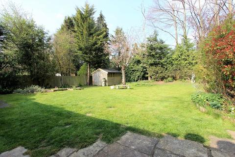 43 Lackford Road, Chipstead, Coulsdon, CR5 3TB