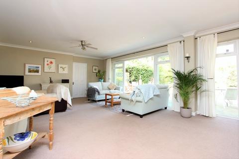 43 Lackford Road, Chipstead, Coulsdon, CR5 3TB