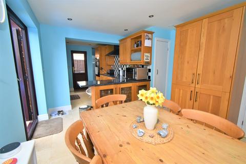 11 Davidson Close, Great Cornard, Sudbury, CO10 0YU