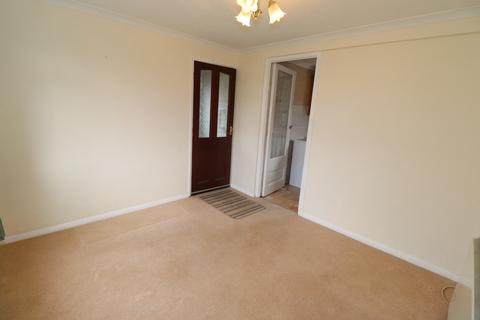 4 Hall Close, Stoneleigh, Coventry, CV8 3DG