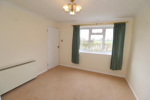 4 Hall Close, Stoneleigh, Coventry, CV8 3DG