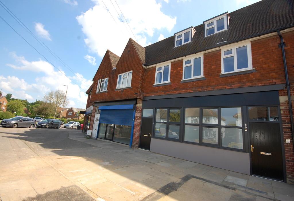 Crawford Road, Hatfield 1 bed apartment £850 pcm (£196 pw)