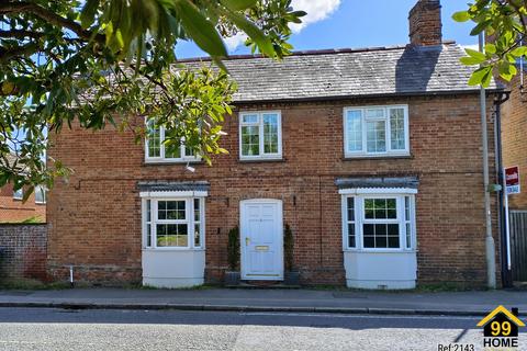 4 bedroom detached house for sale, Aylesbury Road, Buckinghamshire, HP22