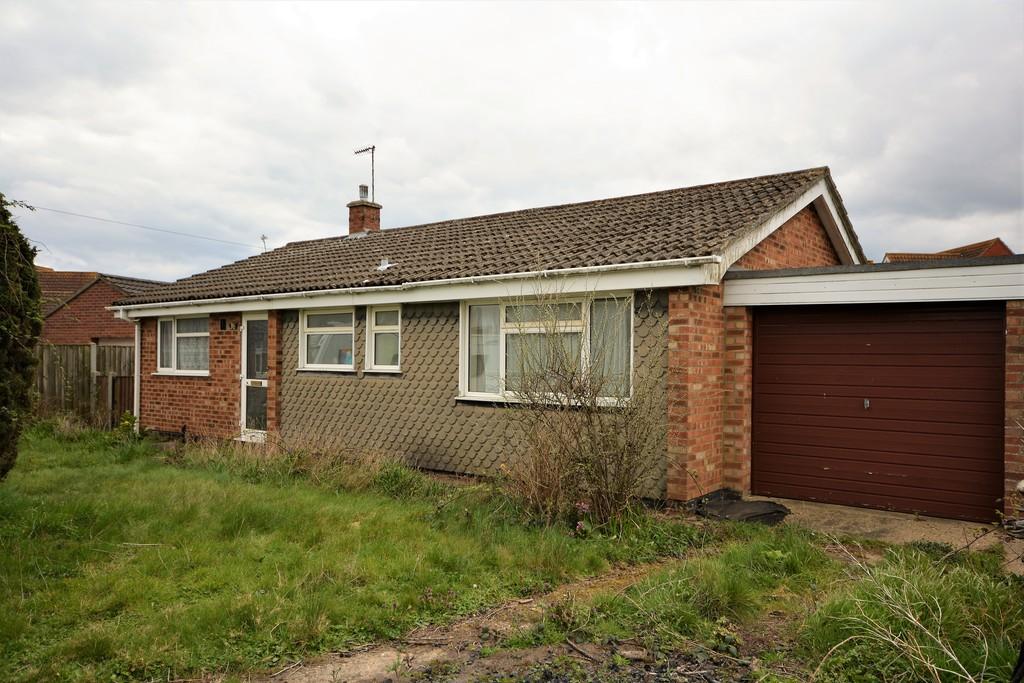 Burton Avenue, North Walsham 3 bed detached bungalow £219,950