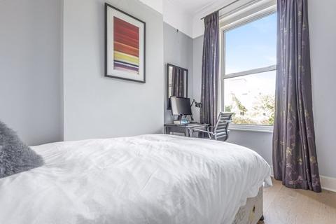 Flat 1, 20 Heathfield Road, Croydon, CR0 1ES
