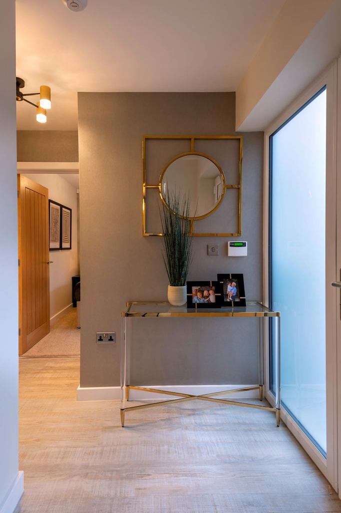 Entrance hall view 2