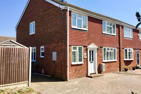 6 Southfields, Hextable, Swanley, BR8 7QX
