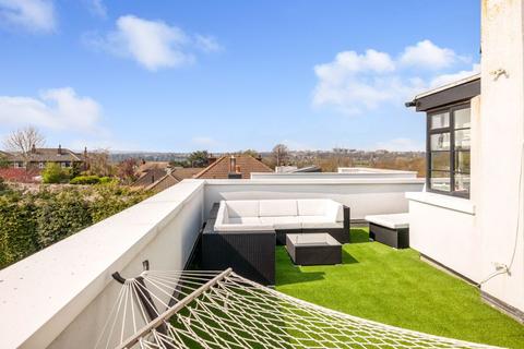 9 Hill Crescent, Bexley, DA5 2DA