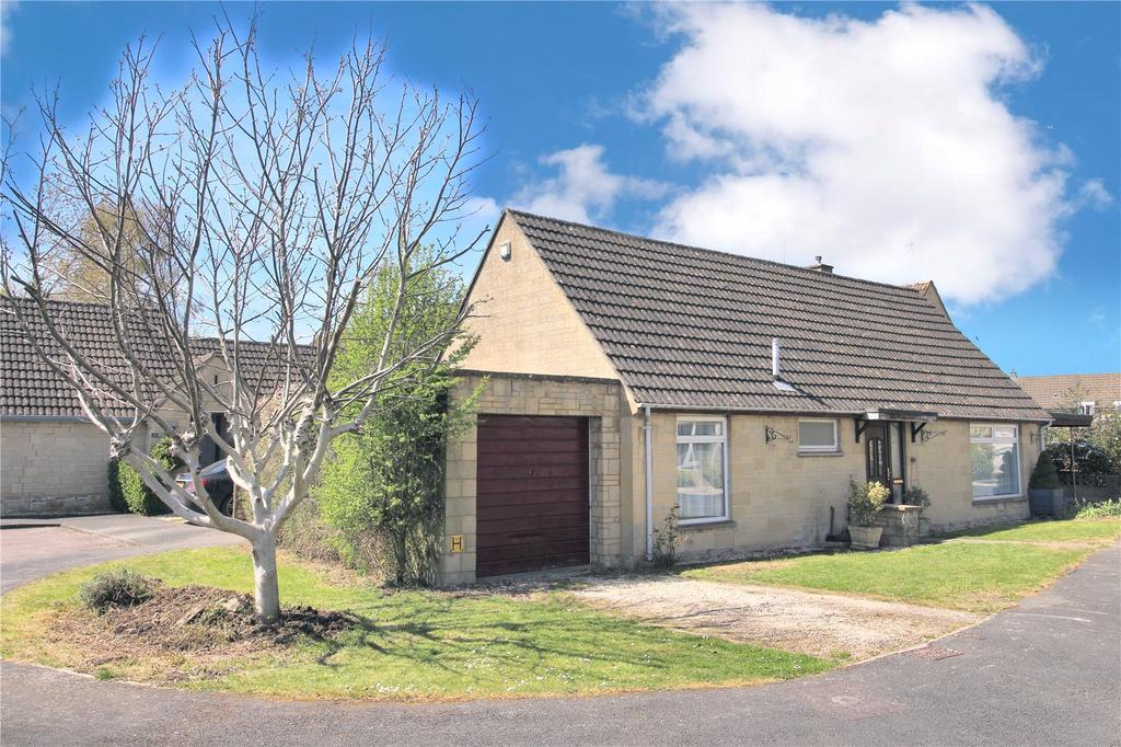 Cherry Tree Drive, Cirencester, GL7 4 bed bungalow £339,950
