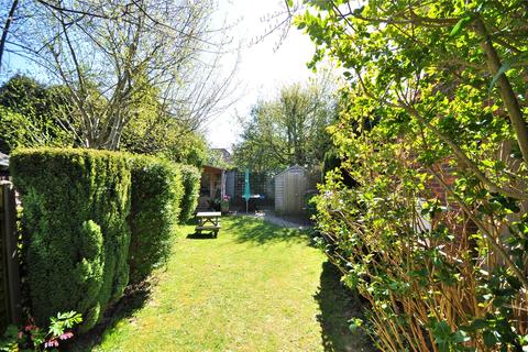 53 Spencers Road, Horsham, RH12 2JQ