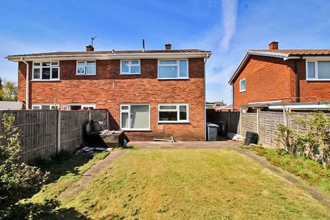 5 Breydon Grove, Willenhall, WV13 3HT