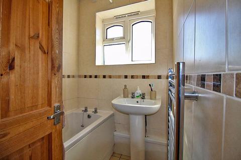 119 Birchfield Way, Walsall, WS5 4EE